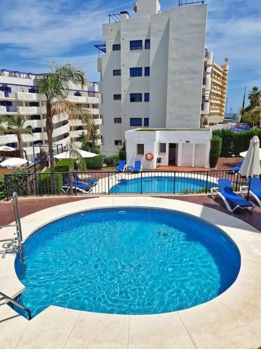 Appartamento Acogedor Piso Con Terraza Y Parking! Benalmádena Esterno foto