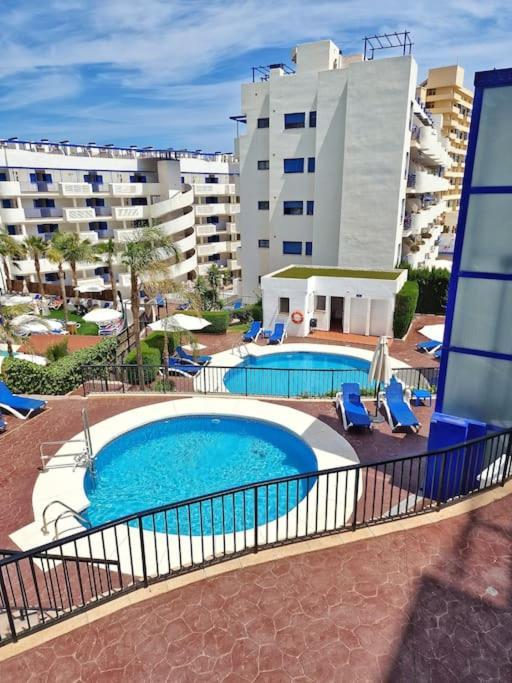 Appartamento Acogedor Piso Con Terraza Y Parking! Benalmádena Esterno foto