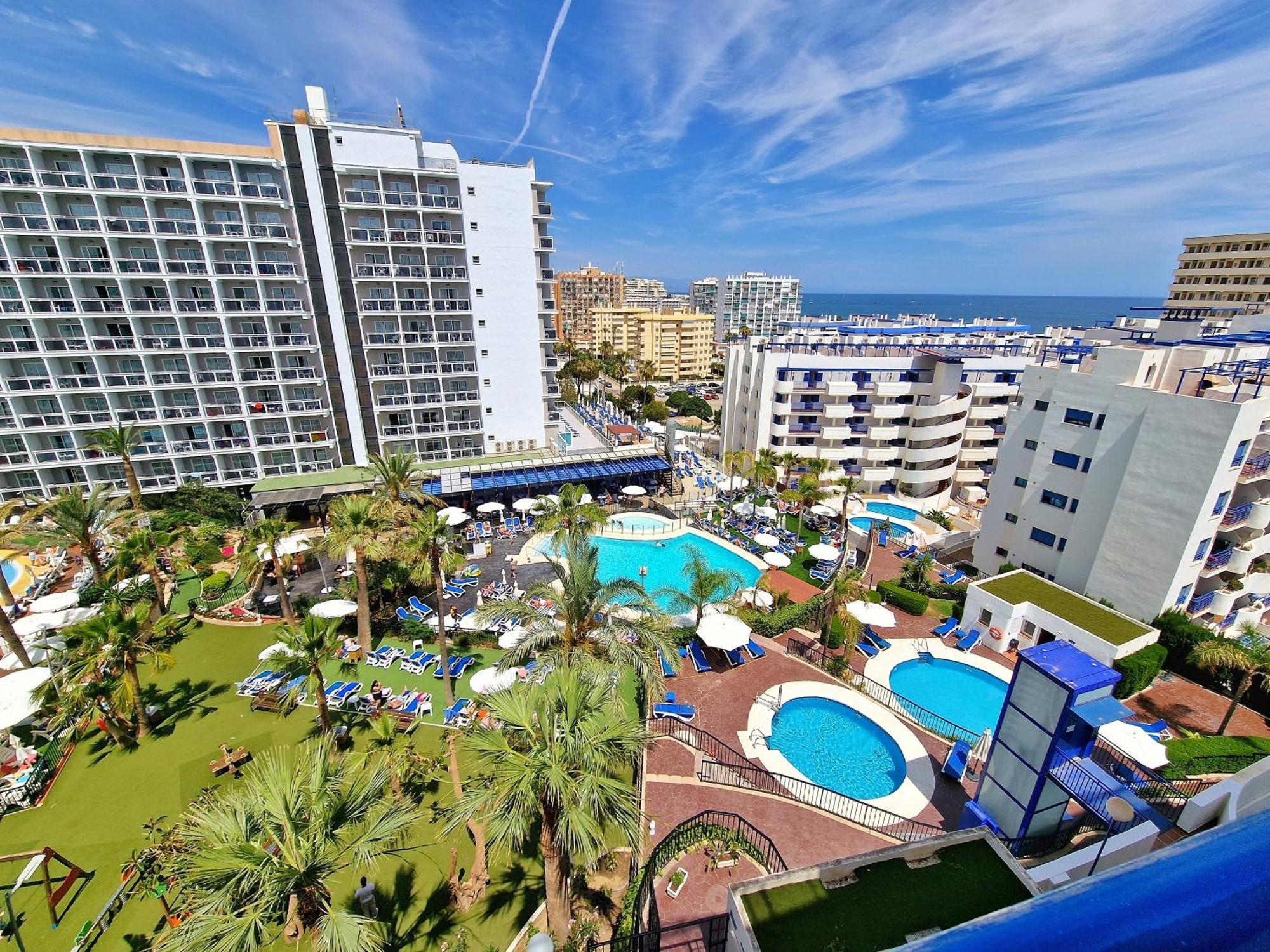 Appartamento Acogedor Piso Con Terraza Y Parking! Benalmádena Esterno foto